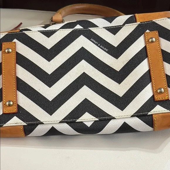 Dooney & Bourke Black and White Chevron Satchel - Picture 4 of 9